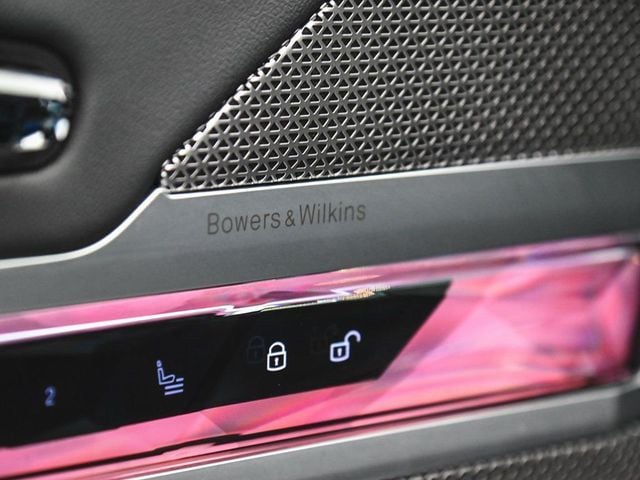 2023 BMW 7 Series 760i xDrive - 22975464 - 10