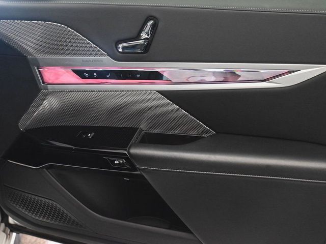 2023 BMW 7 Series 760i xDrive - 22975464 - 11