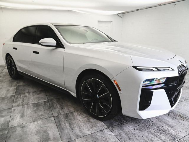 2023 BMW 7 Series 760i xDrive - 22975464 - 2