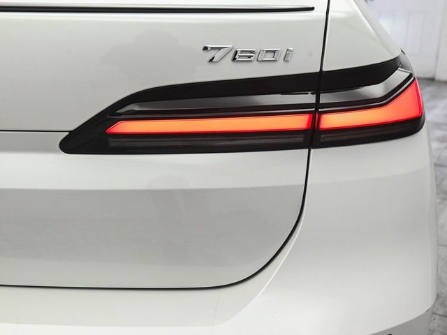 2023 BMW 7 Series 760i xDrive - 22975464 - 48