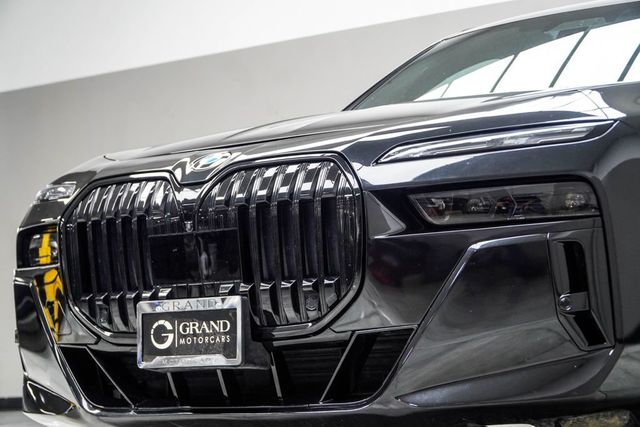 2023 BMW 7 Series 760i xDrive - 23016346 - 1