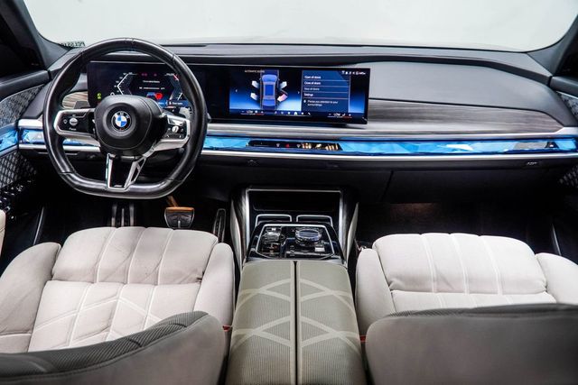 2023 BMW 7 Series 760i xDrive's photo