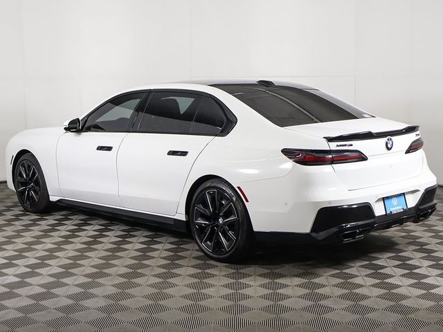 2023 BMW 7 Series 760i xDrive - 22969787 - 11