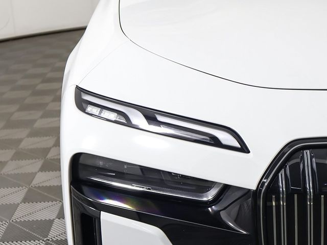 2023 BMW 7 Series 760i xDrive - 22969787 - 15