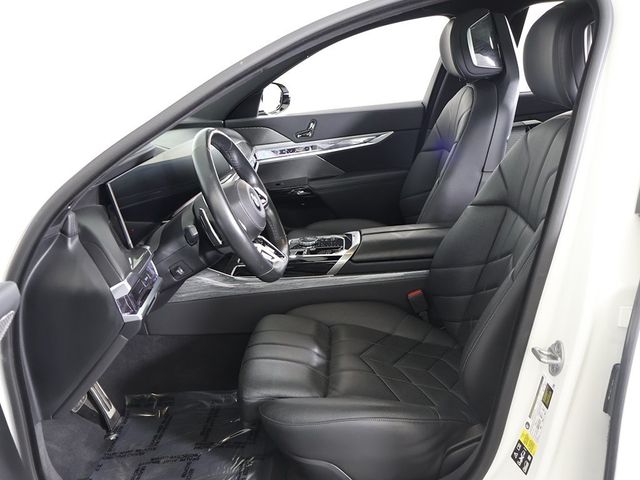 2023 BMW 7 Series 760i xDrive - 22969787 - 33