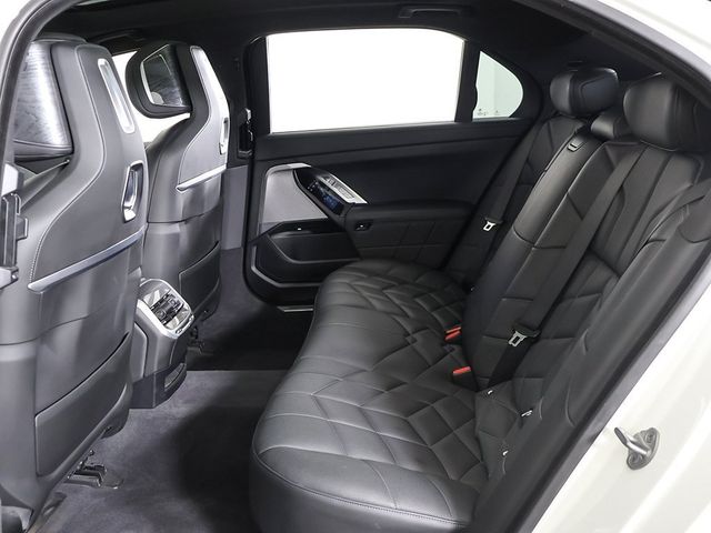 2023 BMW 7 Series 760i xDrive - 22969787 - 36