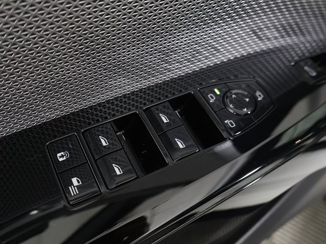 2023 BMW 7 Series 760i xDrive - 22969787 - 40