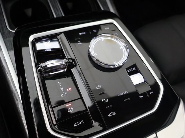 2023 BMW 7 Series 760i xDrive - 22969787 - 56