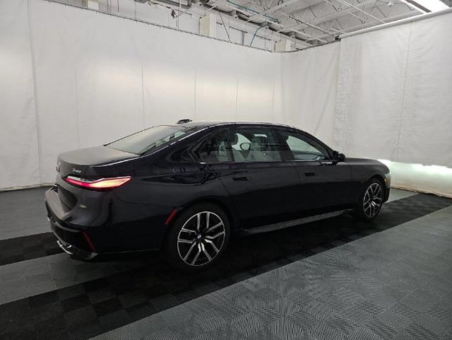 2023 BMW 7 Series 760i xDrive - 23096711 - 3