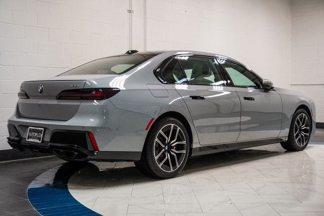 2023 BMW 7 Series 760i xDrive - 22935694 - 38
