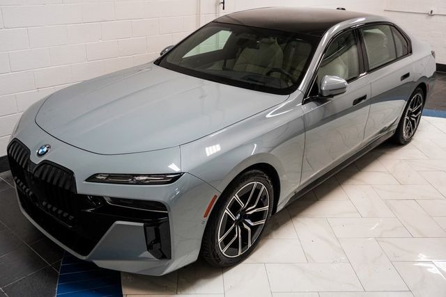 2023 BMW 7 Series 760i xDrive - 22935694 - 48