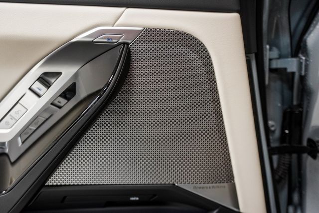 2023 BMW 7 Series 760i xDrive - 22935694 - 8