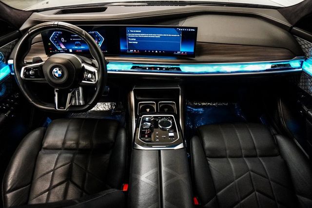 2023 BMW 7 Series 760i xDrive - 22936655 - 17
