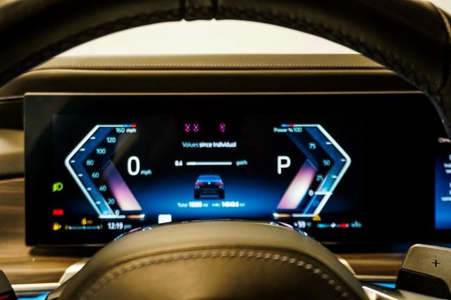 2023 BMW 7 Series 760i xDrive - 22936655 - 36