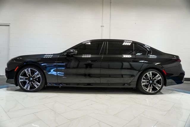 2023 BMW 7 Series 760i xDrive - 22936655 - 39