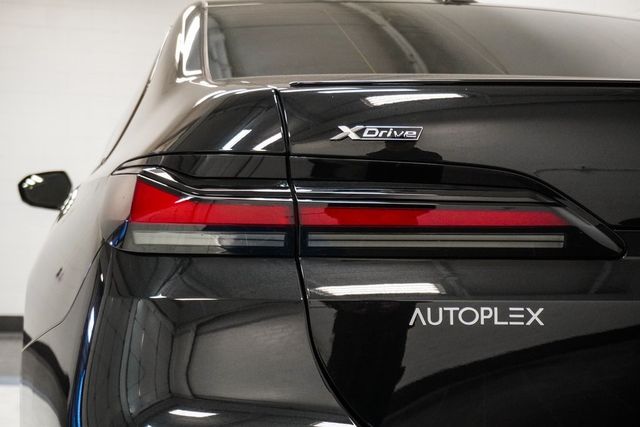 2023 BMW 7 Series 760i xDrive - 22936655 - 45