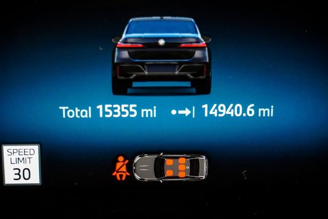 2023 BMW 7 Series 760i xDrive - 22936655 - 49