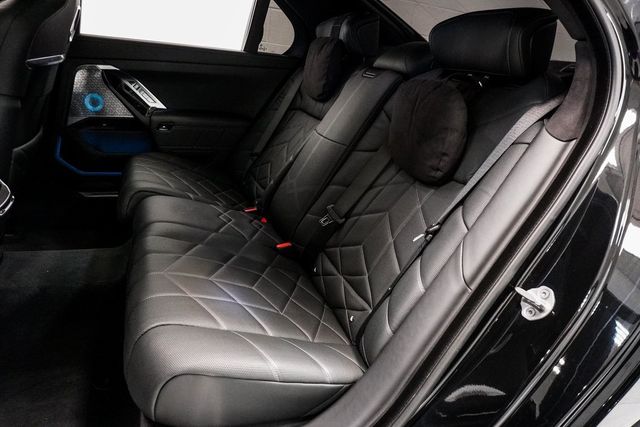 2023 BMW 7 Series 760i xDrive - 22936655 - 7