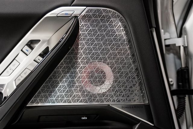 2023 BMW 7 Series 760i xDrive - 22959259 - 9