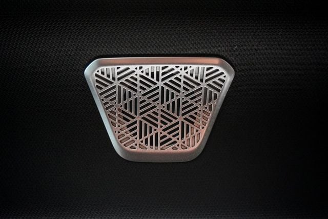 2023 BMW 7 Series 760i xDrive - 22959259 - 14