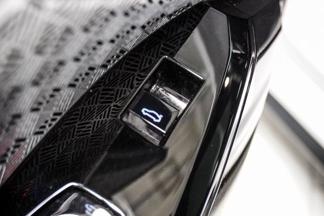 2023 BMW 7 Series 760i xDrive - 22959259 - 28