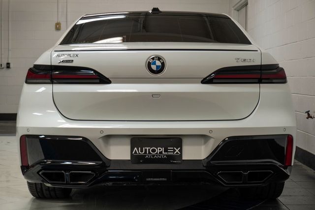 2023 BMW 7 Series 760i xDrive - 22959259 - 44
