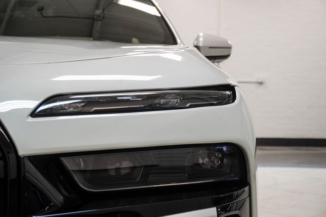 2023 BMW 7 Series 760i xDrive - 22959259 - 46