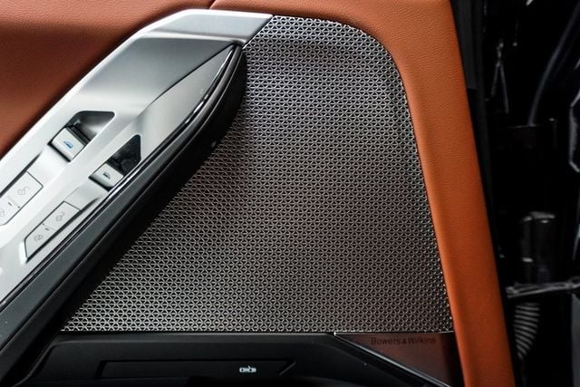 2023 BMW 7 Series 760i xDrive - 22961749 - 9