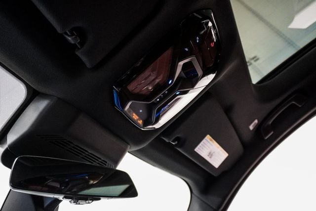 2023 BMW 7 Series 760i xDrive - 22961749 - 29