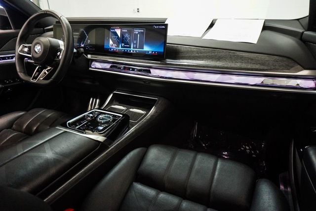 2023 BMW 7 Series 760i xDrive - 23081037 - 12