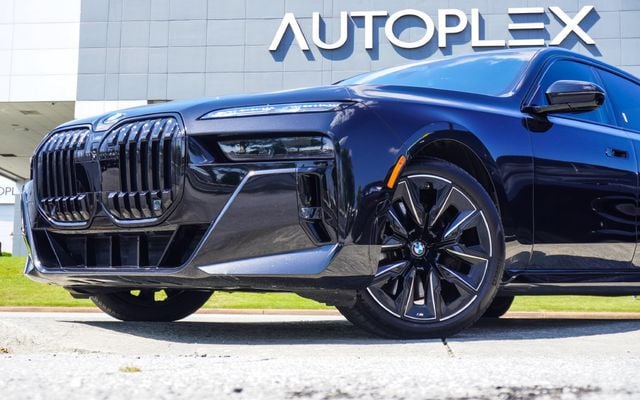 2023 BMW 7 Series 760i xDrive - 23081037 - 1