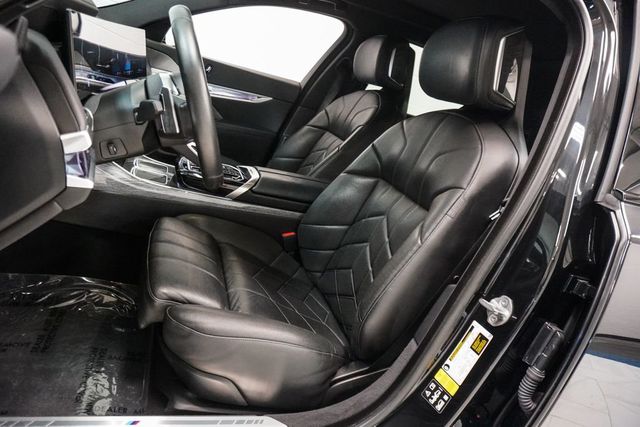 2023 BMW 7 Series 760i xDrive - 23081037 - 5
