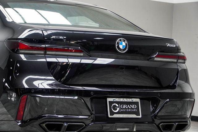 2023 BMW 7 Series 760i xDrive - 23066674 - 15
