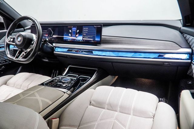2023 BMW 7 Series 760i xDrive - 23066674 - 21