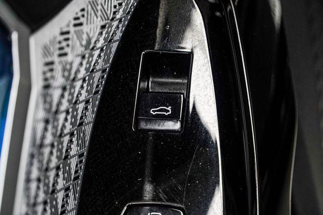 2023 BMW 7 Series 760i xDrive - 23066674 - 41