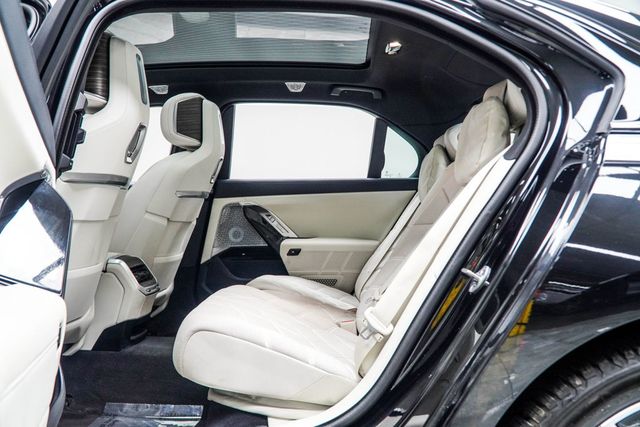 2023 BMW 7 Series 760i xDrive - 23066674 - 44