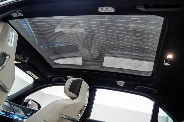 2023 BMW 7 Series 760i xDrive - 23066674 - 45