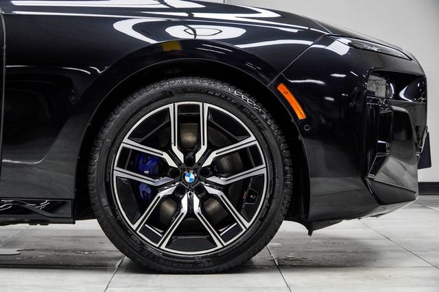 2023 BMW 7 Series 760i xDrive - 23066674 - 8