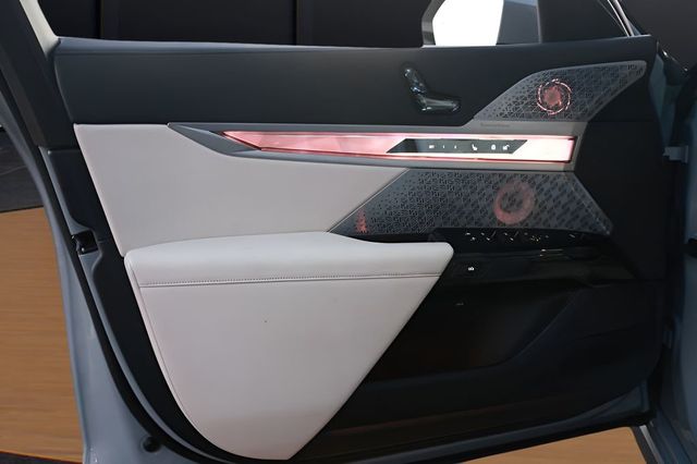 2023 BMW 7 Series 760i xDrive - 22992396 - 23