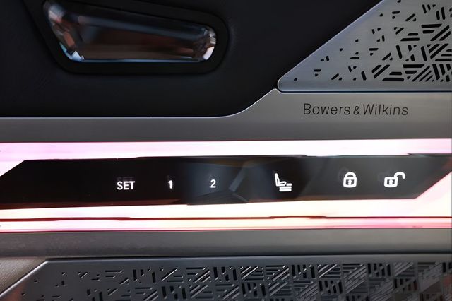 2023 BMW 7 Series 760i xDrive - 22992396 - 25