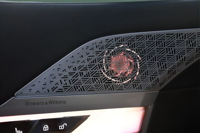 2023 BMW 7 Series 760i xDrive - 22992396 - 27