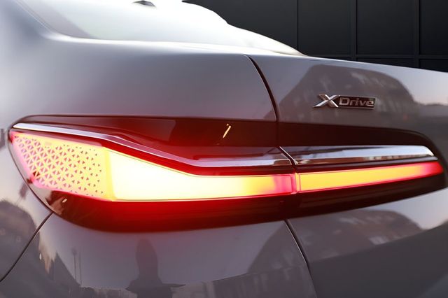 2023 BMW 7 Series 760i xDrive - 22992396 - 33