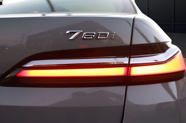 2023 BMW 7 Series 760i xDrive - 22992396 - 35