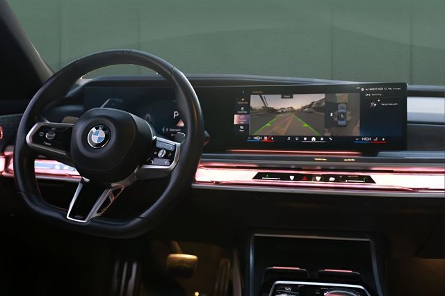 2023 BMW 7 Series 760i xDrive - 22992396 - 45