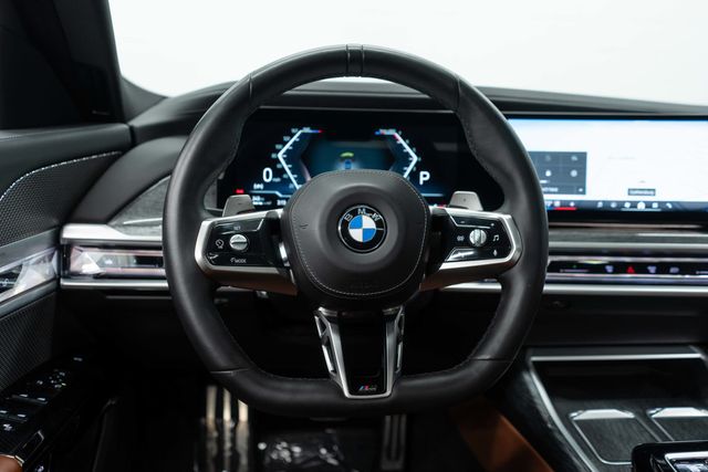 2023 BMW 7 Series 760i xDrive - 23027851 - 19