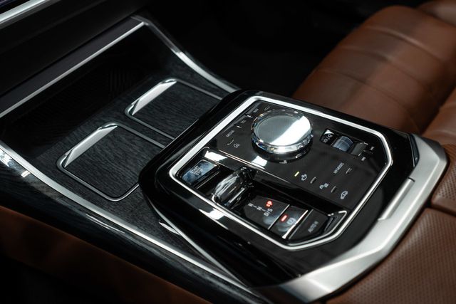 2023 BMW 7 Series 760i xDrive - 23027851 - 25