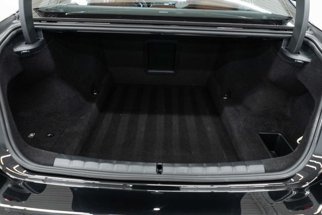 2023 BMW 7 Series 760i xDrive - 23027851 - 37
