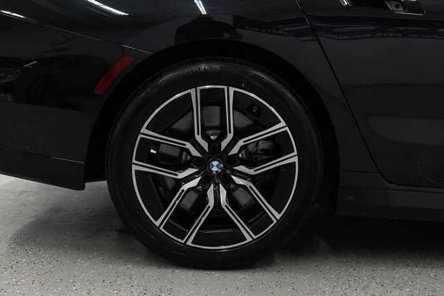 2023 BMW 7 Series 760i xDrive - 23027851 - 41