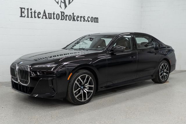 2023 BMW 7 Series 760i xDrive - 23027851 - 44
