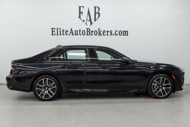 2023 BMW 7 Series 760i xDrive - 23027851 - 4
